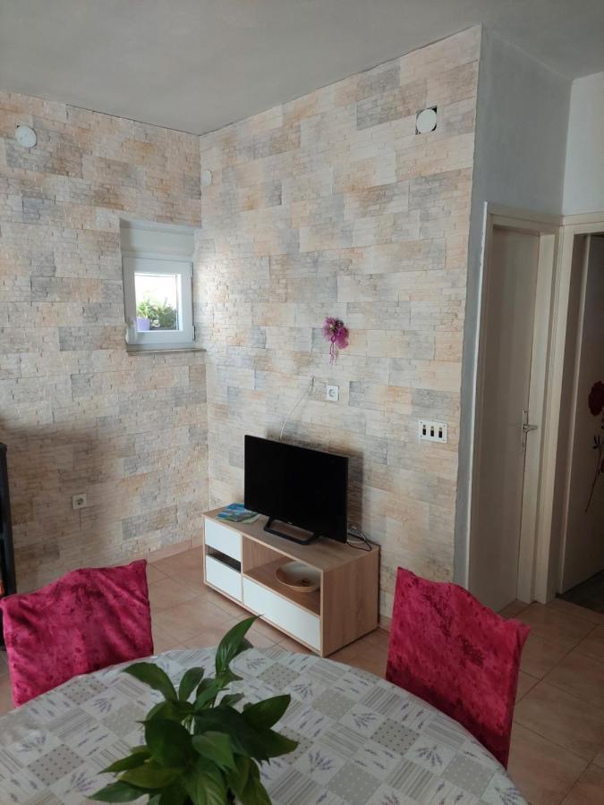 Apartman Lucija Селине Экстерьер фото
