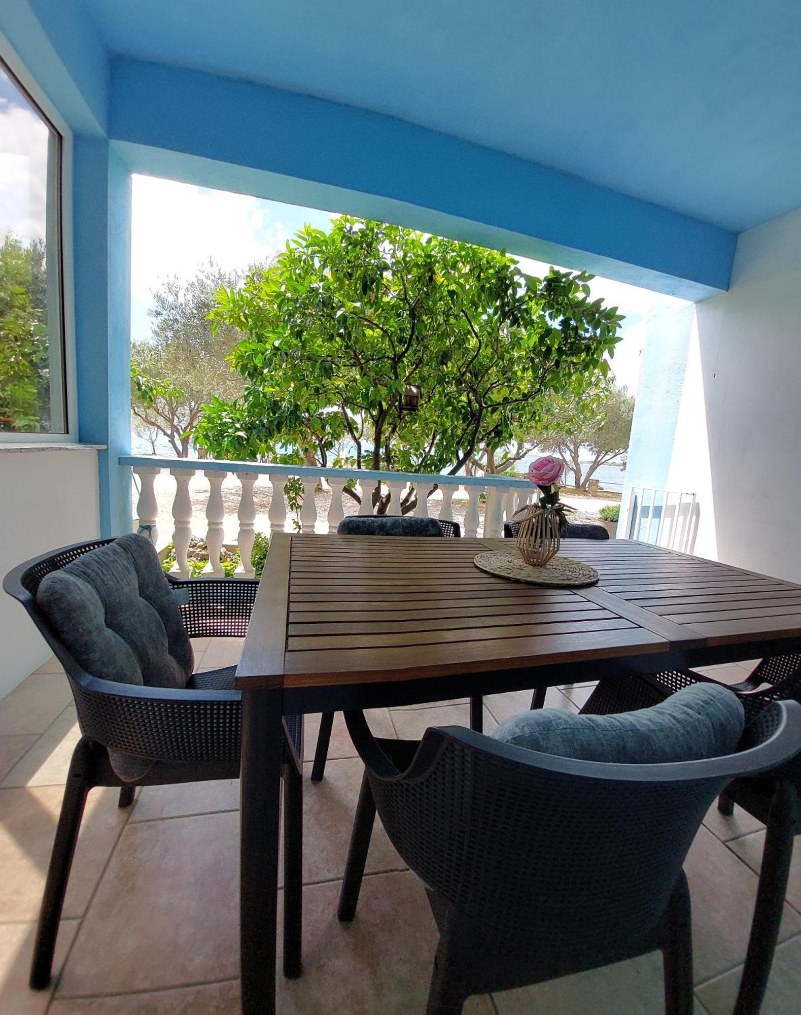 Apartman Lucija Селине Экстерьер фото